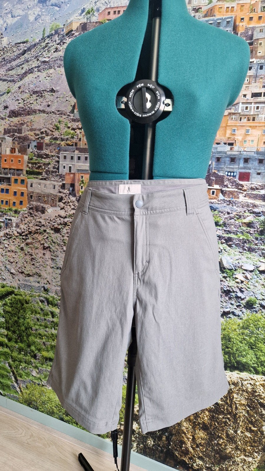 Royal Robbins Grijze korte broek, maat 42, Kort, Maat 42/44 (L), Ophalen of Verzenden, Grijs