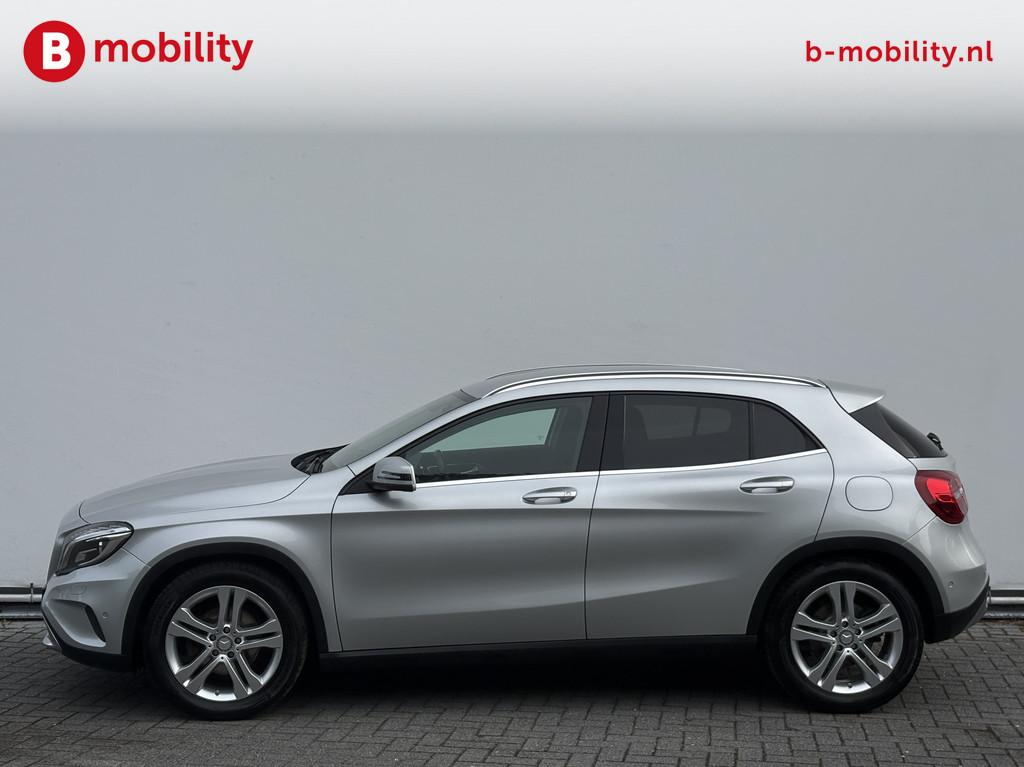 Mercedes-Benz GLA 200 AMG Edition Trekhaak 1400kg Achteruitr, Voorwielaandrijving, Gebruikt, Leder en Stof, 1595 cc