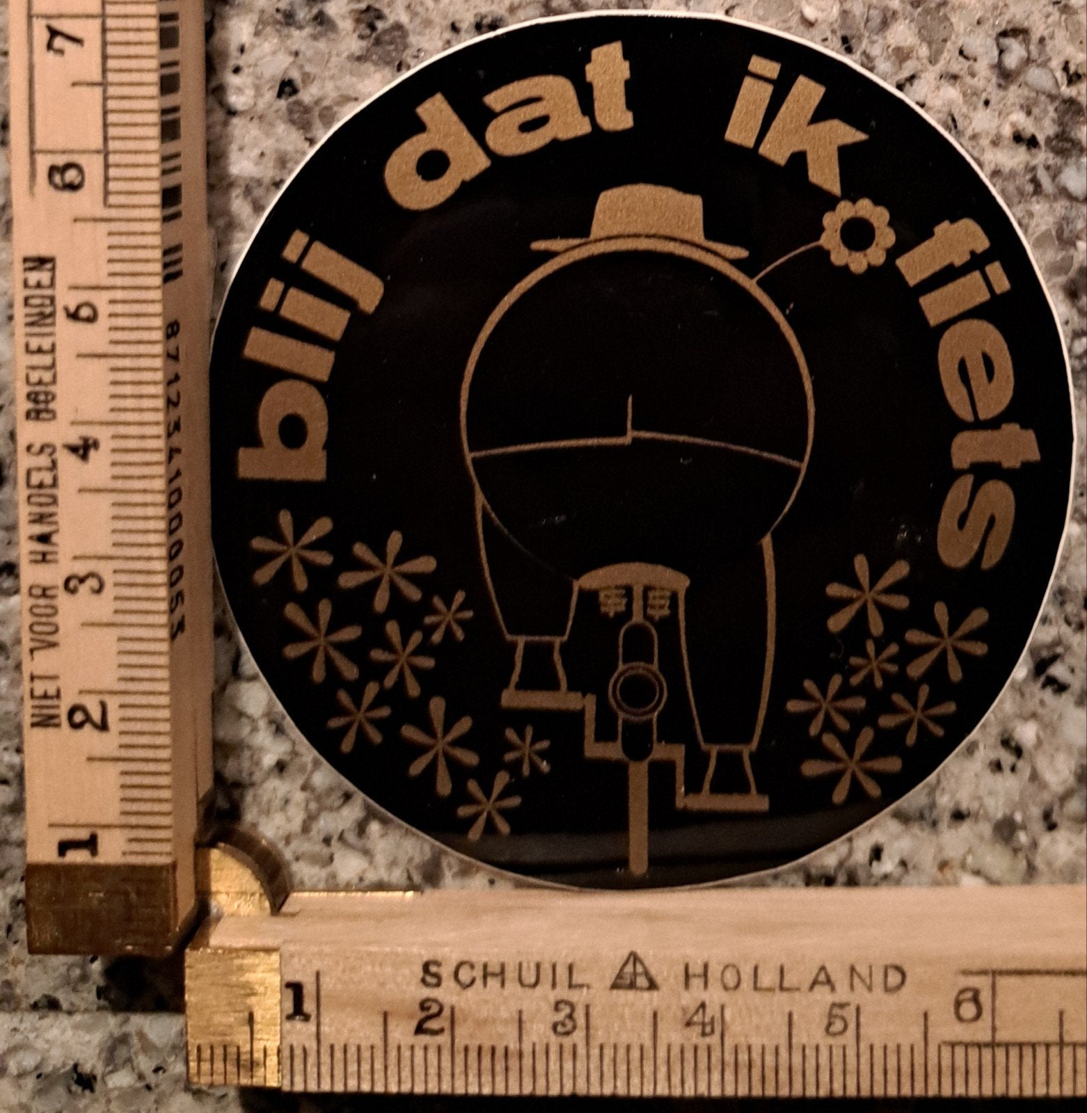 Vintage sticker blij dat ik fiets blij dat ik rij propaganda, Ophalen of Verzenden, Zo goed als nieuw, Strip of Tekenfilm