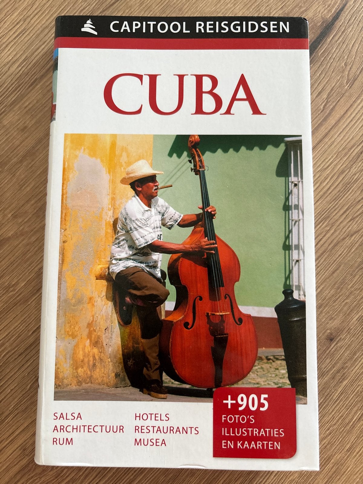 Capitool Reisgids Cuba - Ontdek het Caribische eiland, Ophalen of Verzenden, Zo goed als nieuw, Reisgids of -boek, Capitool