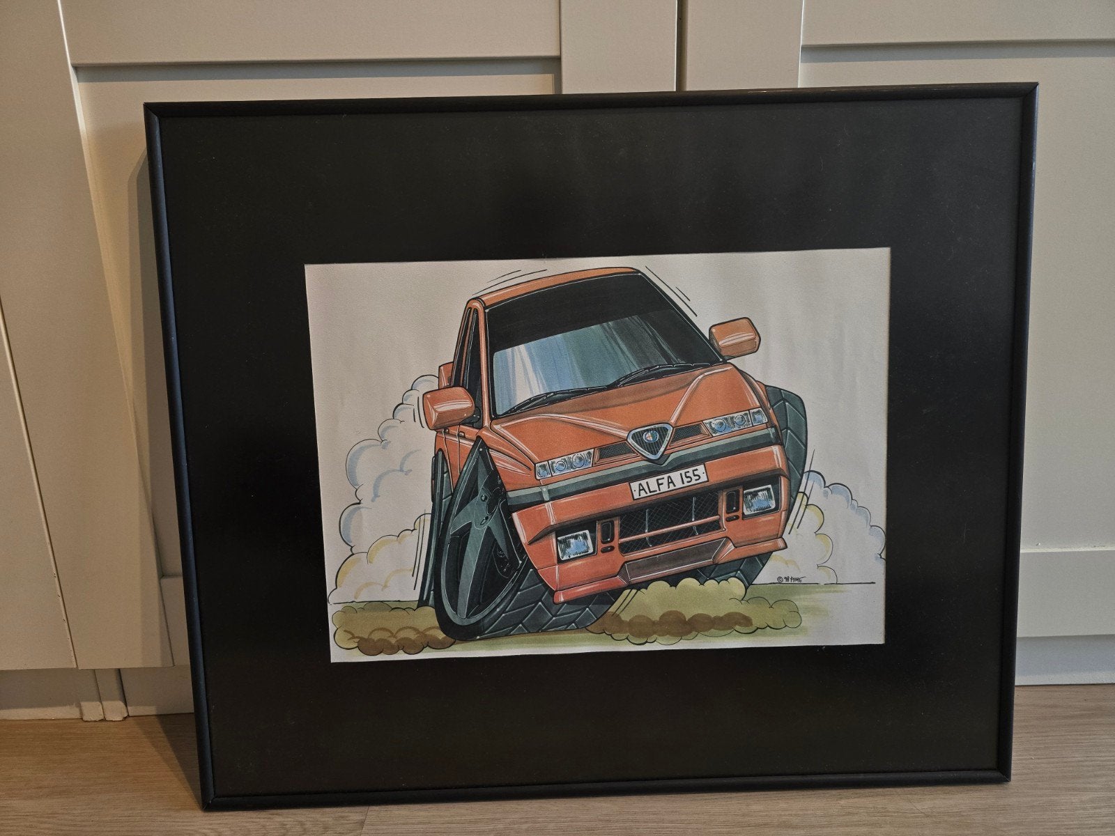 Alfa Romeo 155 Tekening - Unieke Caricatuur Kunst, Ophalen, Tekening, Overige technieken, Gesigneerd