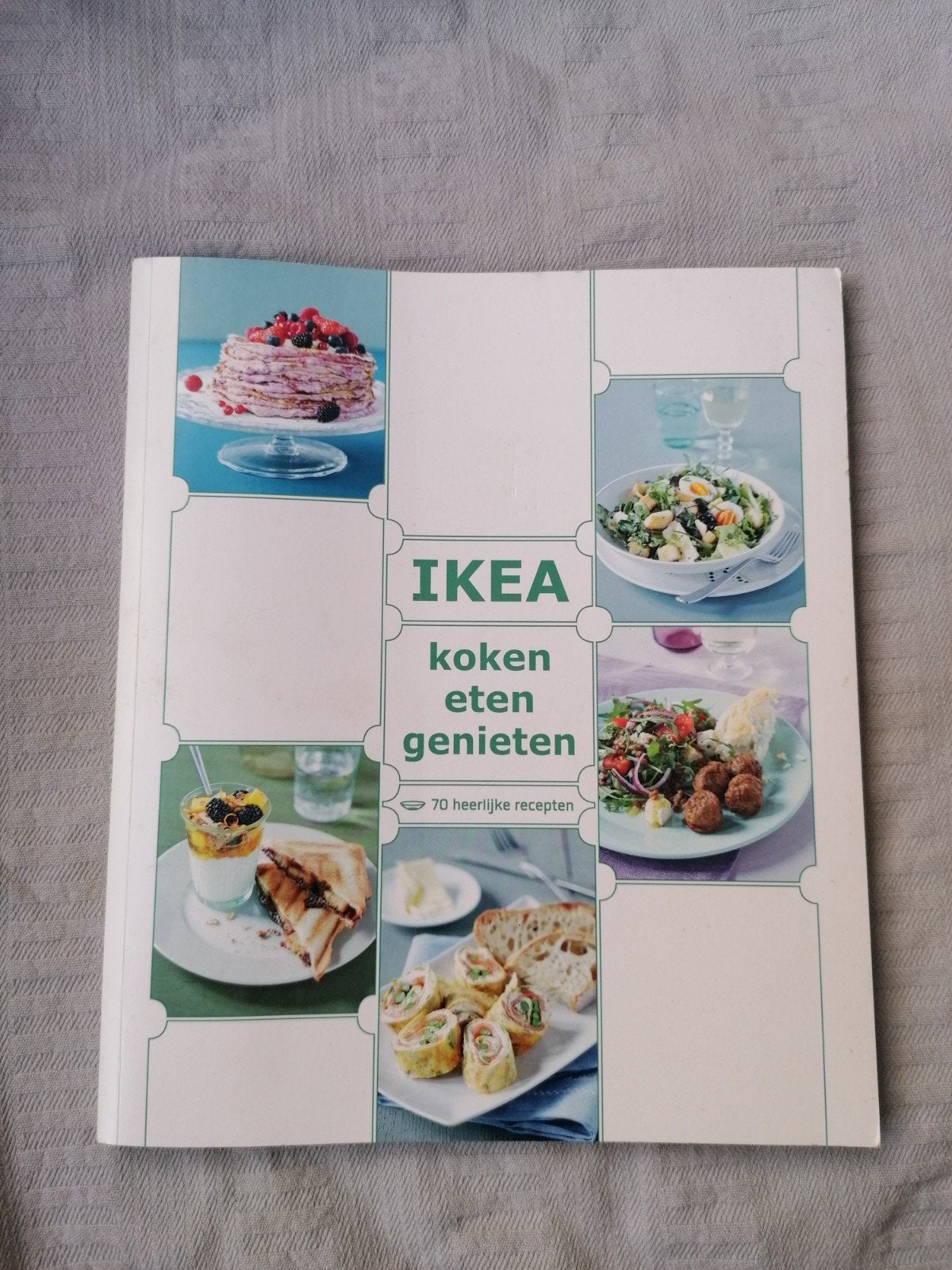 IKEA koken eten genieten - 70 heerlijke recepten kookboek, Boeken, Kookboeken, Gelezen, Hoofdgerechten, IKEA, Ophalen of Verzenden