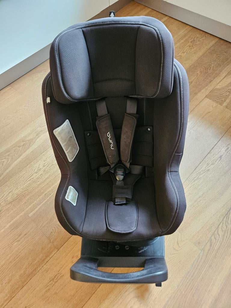 Nuna Rebl Plus 360 autostoel met verkleiner&extra hoes, Zo goed als nieuw, Isofix, Slaapstand, Ophalen