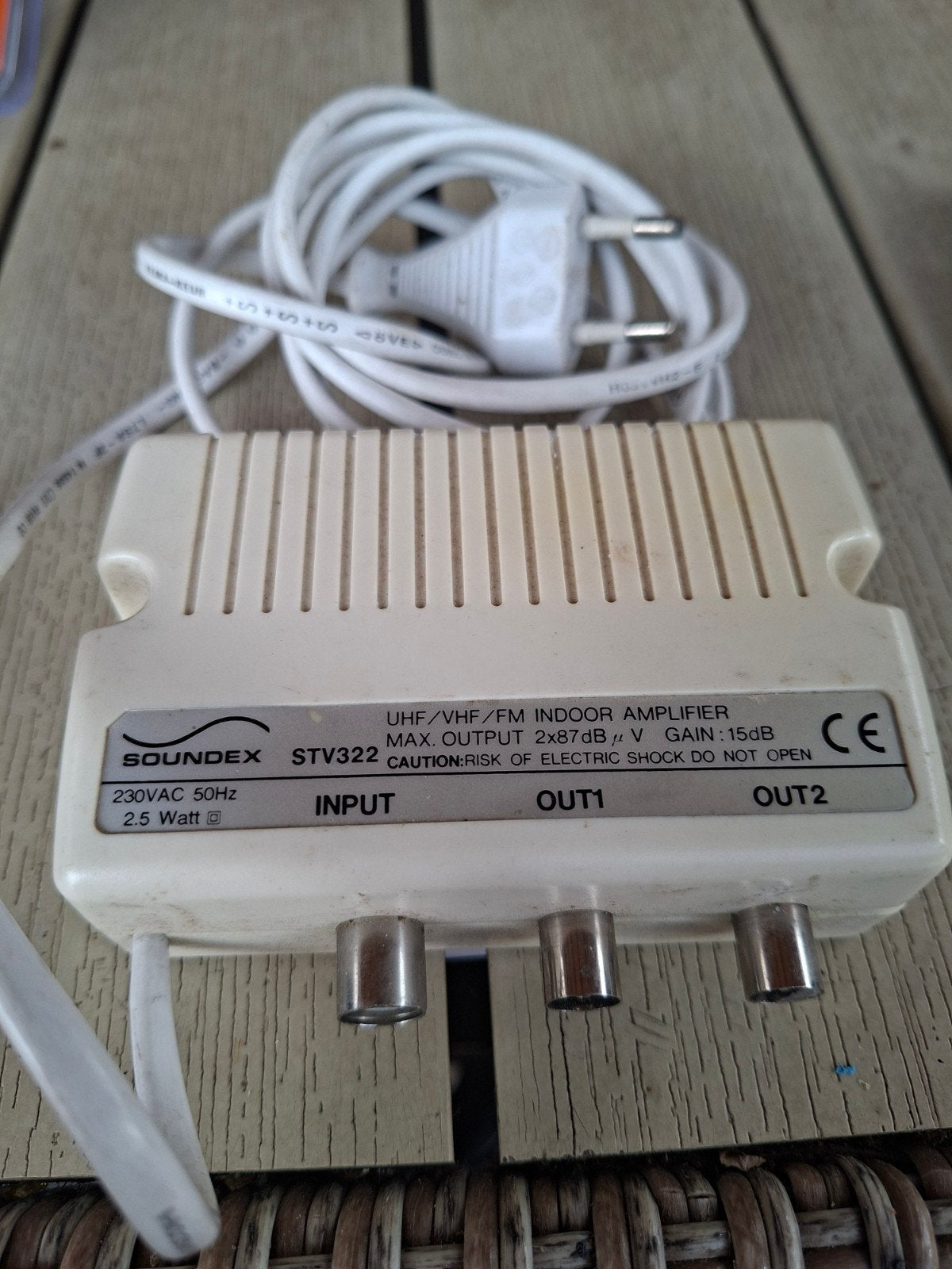 Soundex STV322 UHF/VHF/FM Binnenversterker, Ophalen, Gebruikt, Minder dan 2 meter