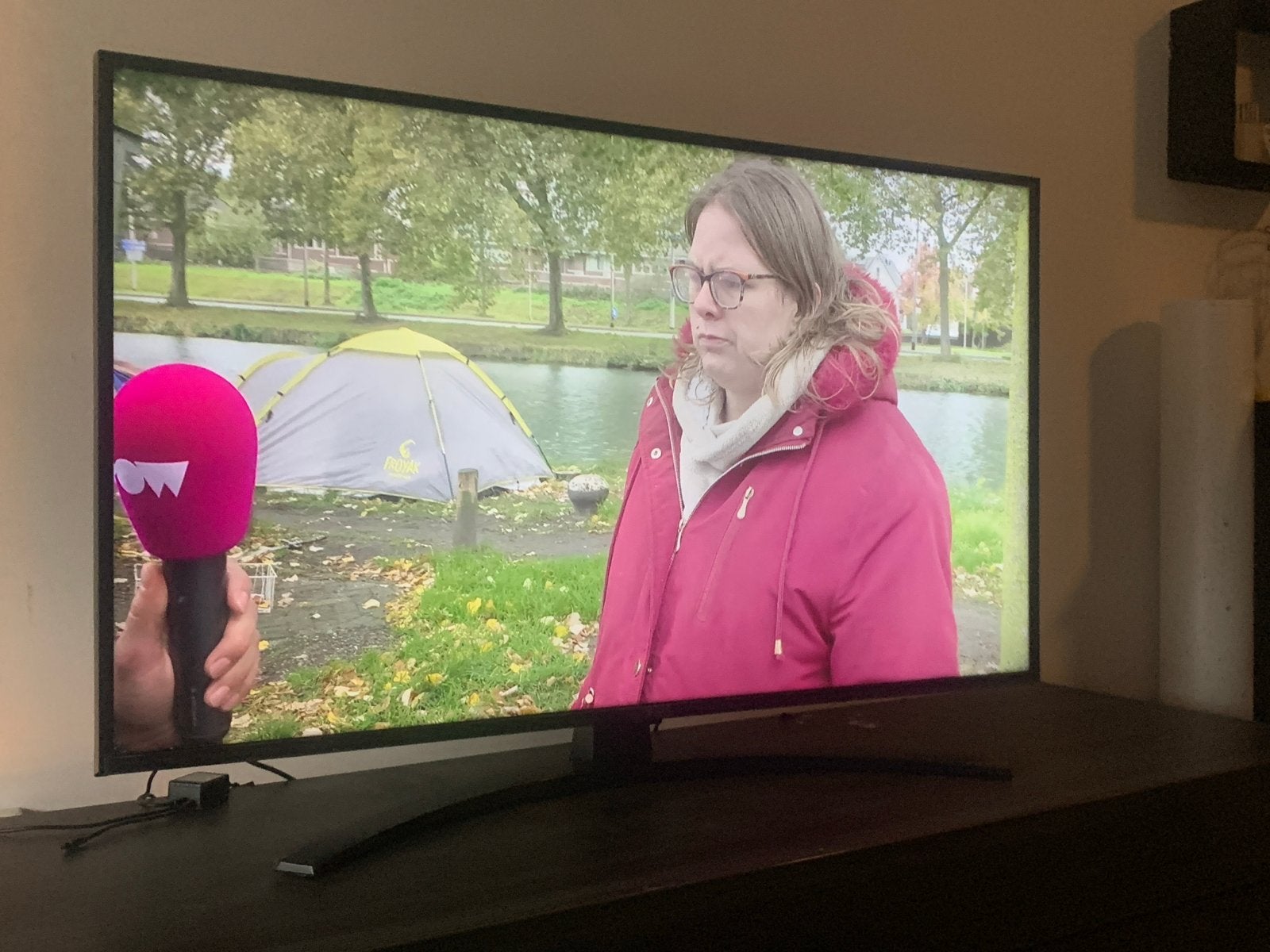 LG Smart TV 104 cm - Goed werkend, Gebruikt, 50 Hz, Ophalen of Verzenden, 100 cm of meer