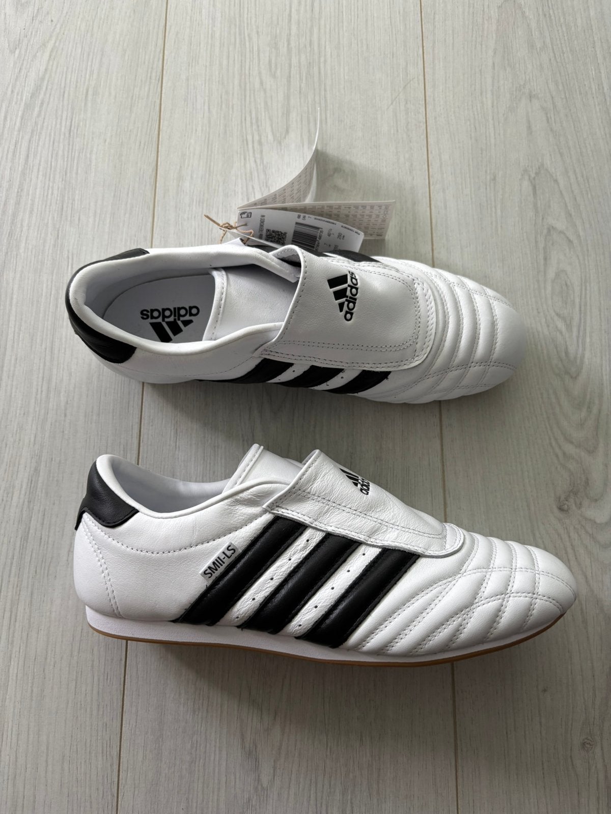 Adidas Taekwondo sneakers maat 40 2/3 (nieuw), Kleding | Dames, Schoenen, Wit, Nieuw, Ophalen of Verzenden, Sneakers of Gympen