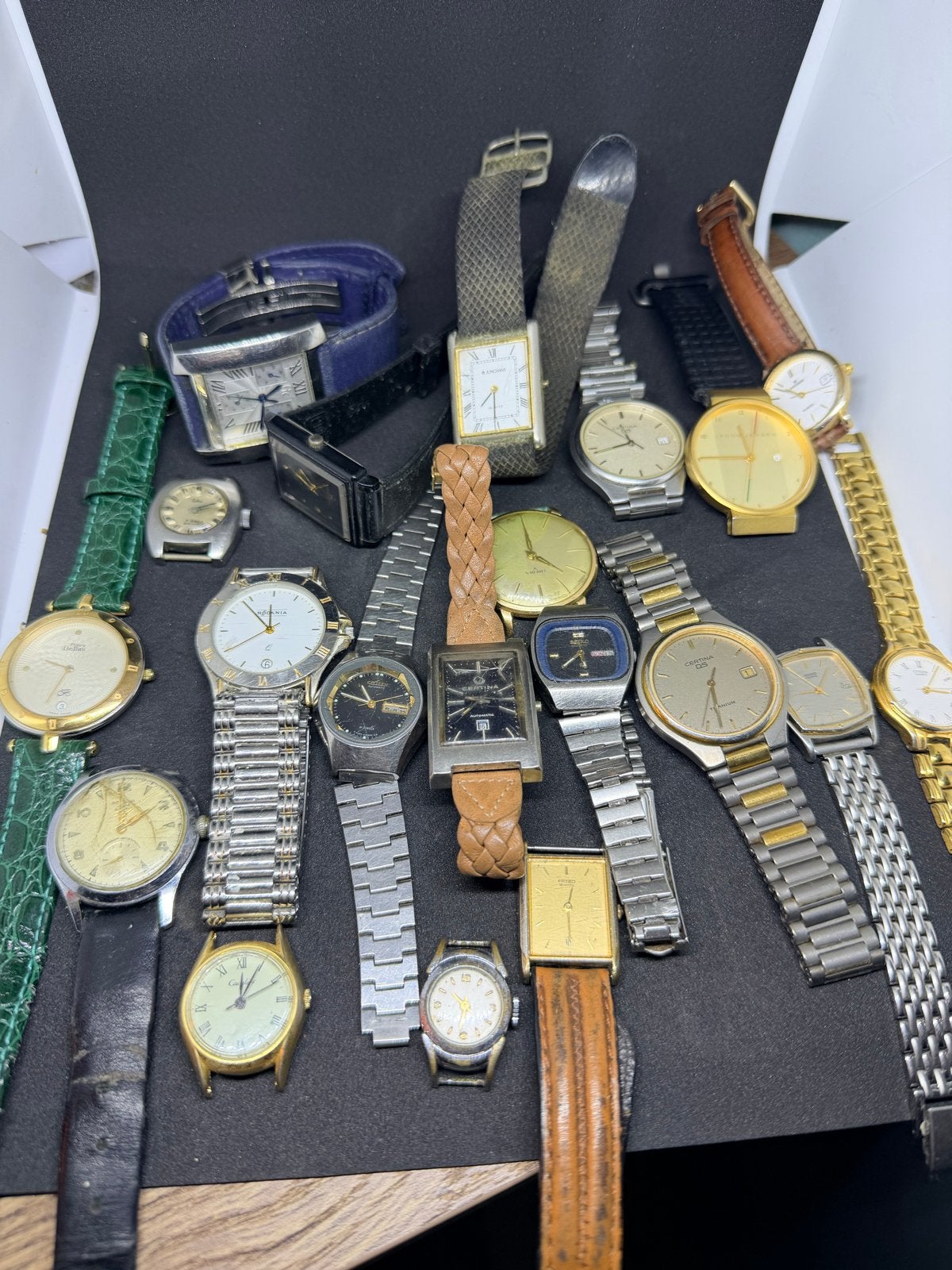 Tekoop/teruil Diverse vintage polshorloges - Grote collectie, Sieraden, Tassen en Uiterlijk, Overige merken, Overige materialen