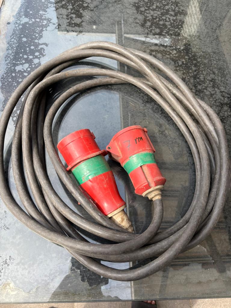 Verlengen kabels 380 volt, Doe-het-zelf en Verbouw, Elektra en Kabels, Ophalen of Verzenden, Zo goed als nieuw, Kabel of Snoer
