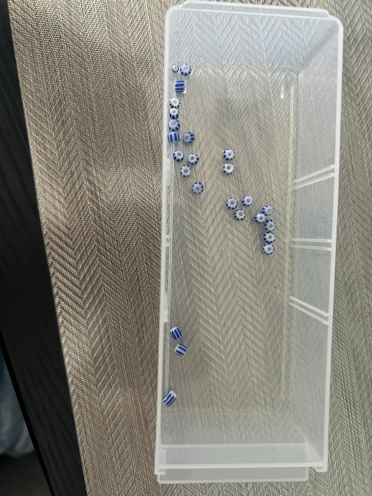 Set van blauw-witte kralen voor sieraden, Hobby en Vrije tijd, Ophalen of Verzenden, Zo goed als nieuw, Kraal