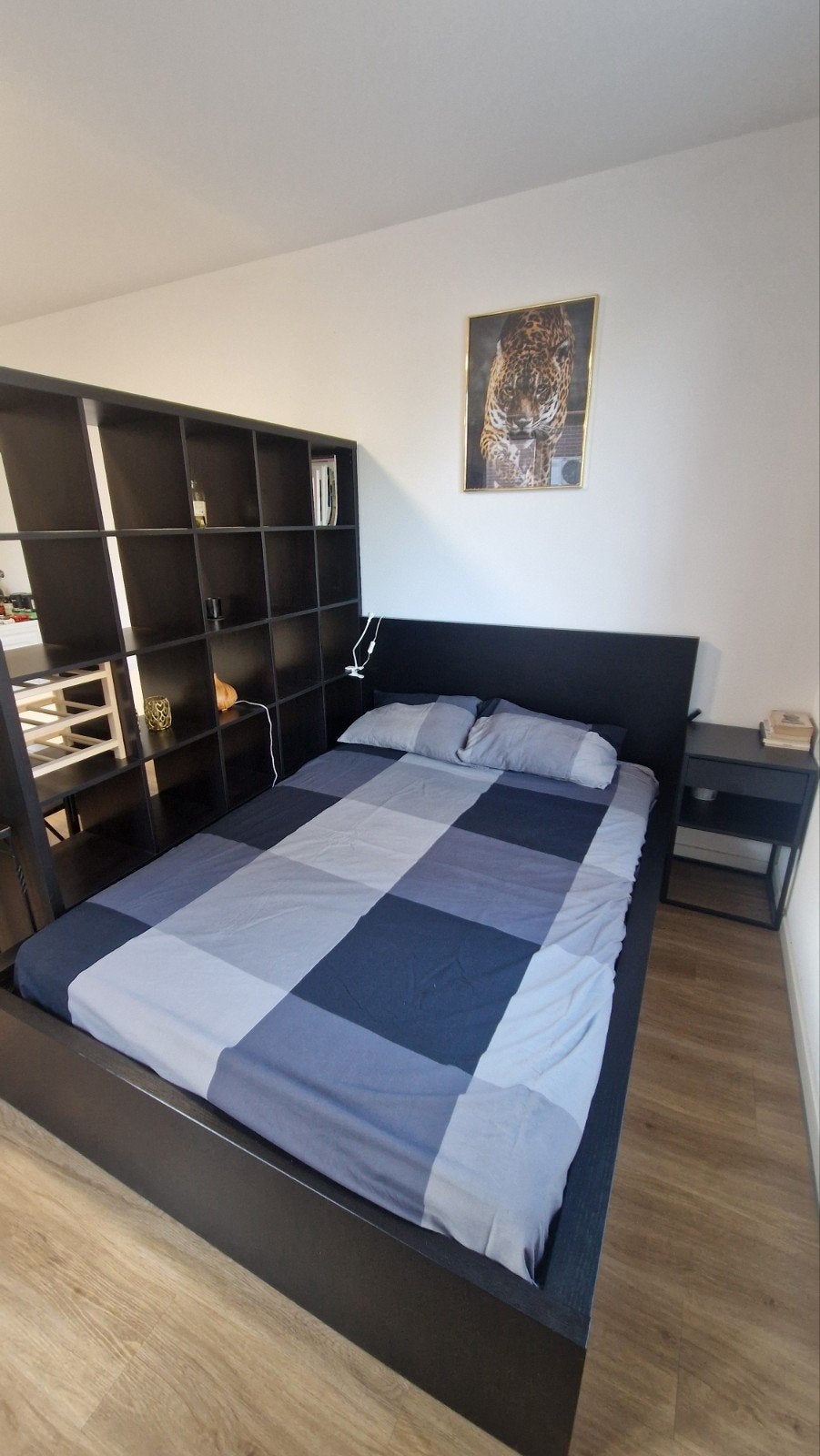Ikea bed Malm + mattress + pillows + cover sheets, Ophalen, Gebruikt, Zwart, Modern met opbergruimte