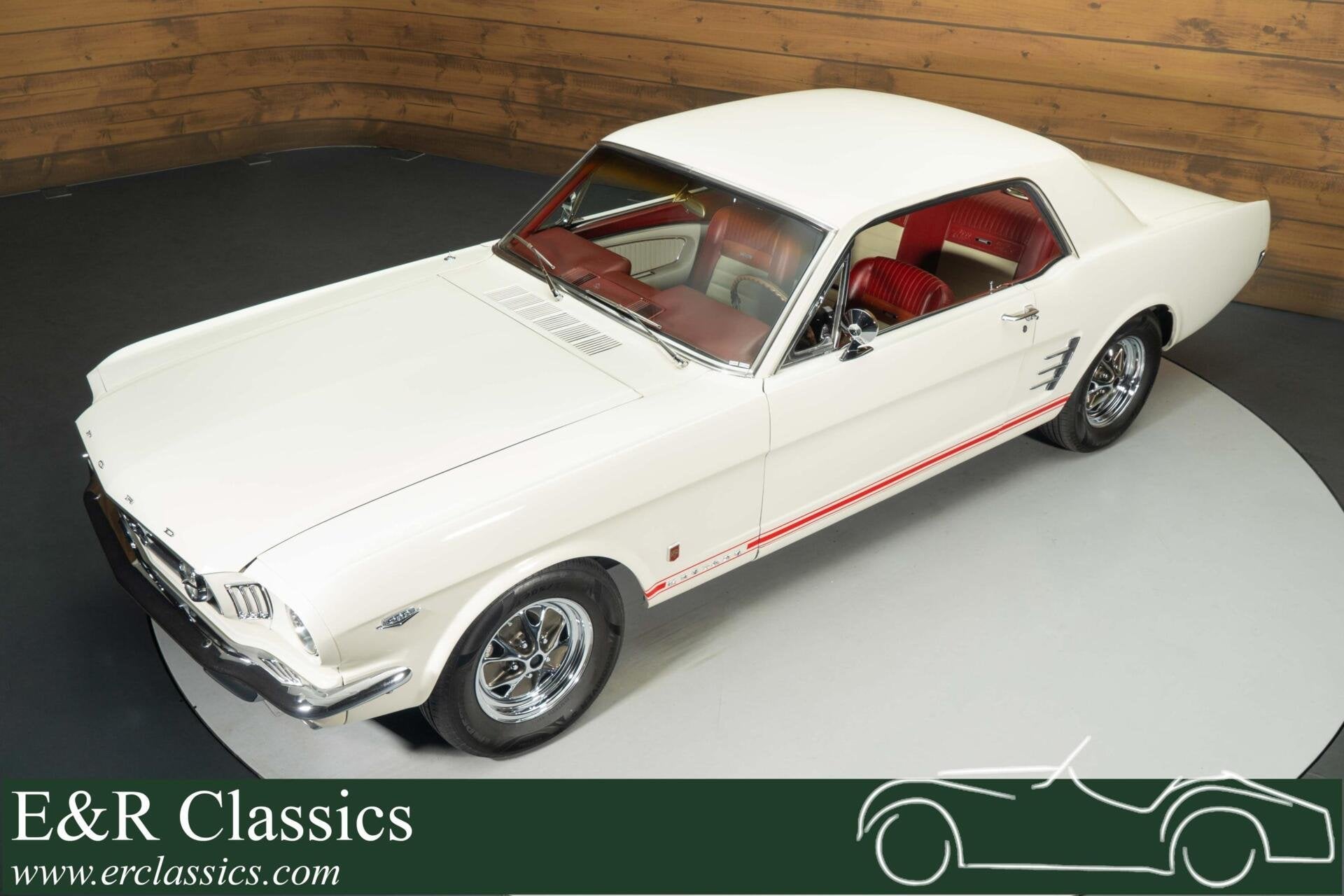 Ford Mustang Coupe | 1966, Auto's, Achterwielaandrijving, Overige carrosserieën, 4 stoelen, Wit