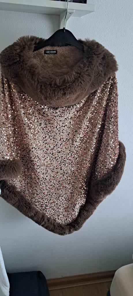 Poncho mt 42 tm 54 taupe, Ophalen of Verzenden, Zo goed als nieuw