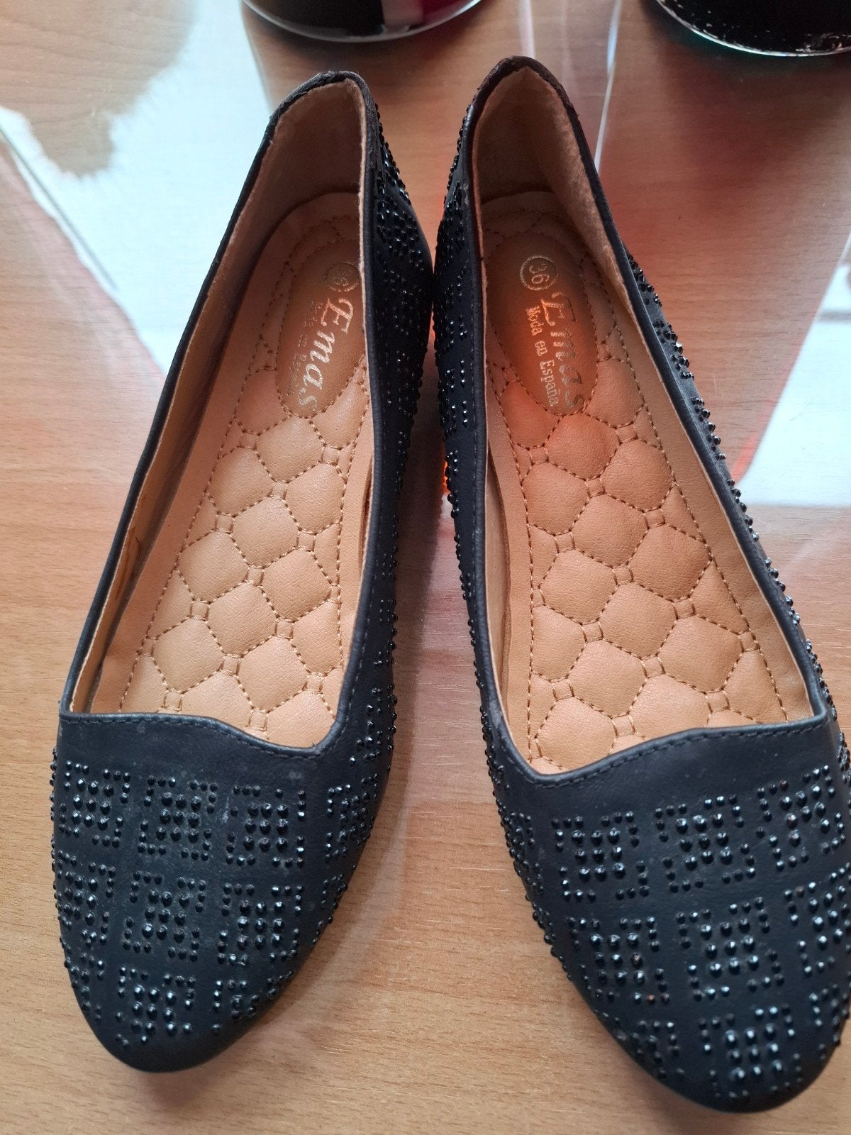 Nieuwe zwarte Emas ballerina's maat 36 met steentjes, Kleding | Dames, Schoenen, Verzenden, Zwart, Emas, Nieuw