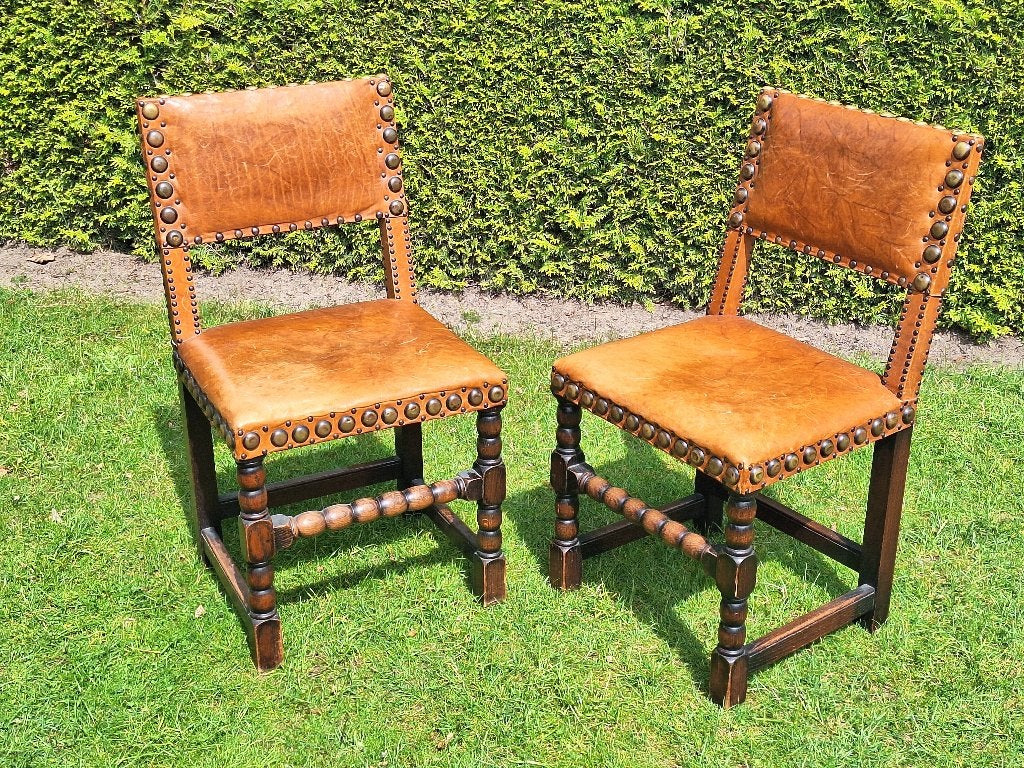set van 2 antieke eetkamerstoelen met leren bekleding, Antiek en Kunst, Ophalen