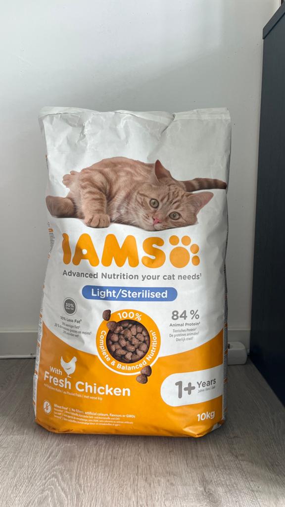 Iams light sterelised kattenbrokken kip 2x10kg, Ophalen, Kat
