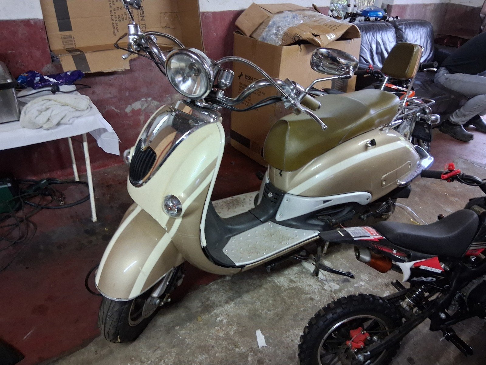 scooter. met geel kenteken., Ophalen of Verzenden, Gebruikt, Benzine, Overige merken