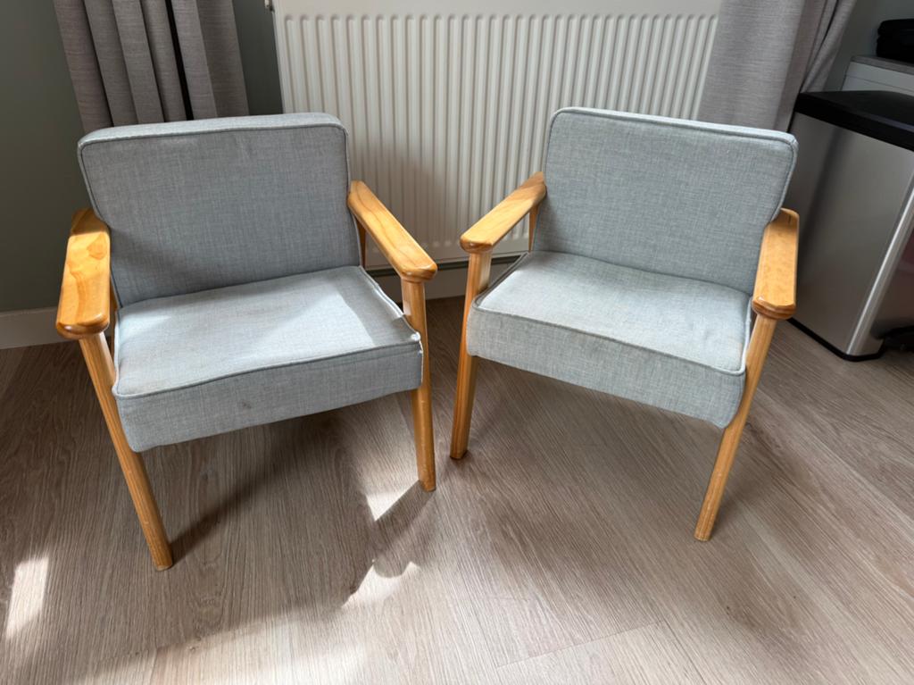 2 stuks - Petite Amélie Kinderstoel Hout, Ophalen, Gebruikt, Overige typen