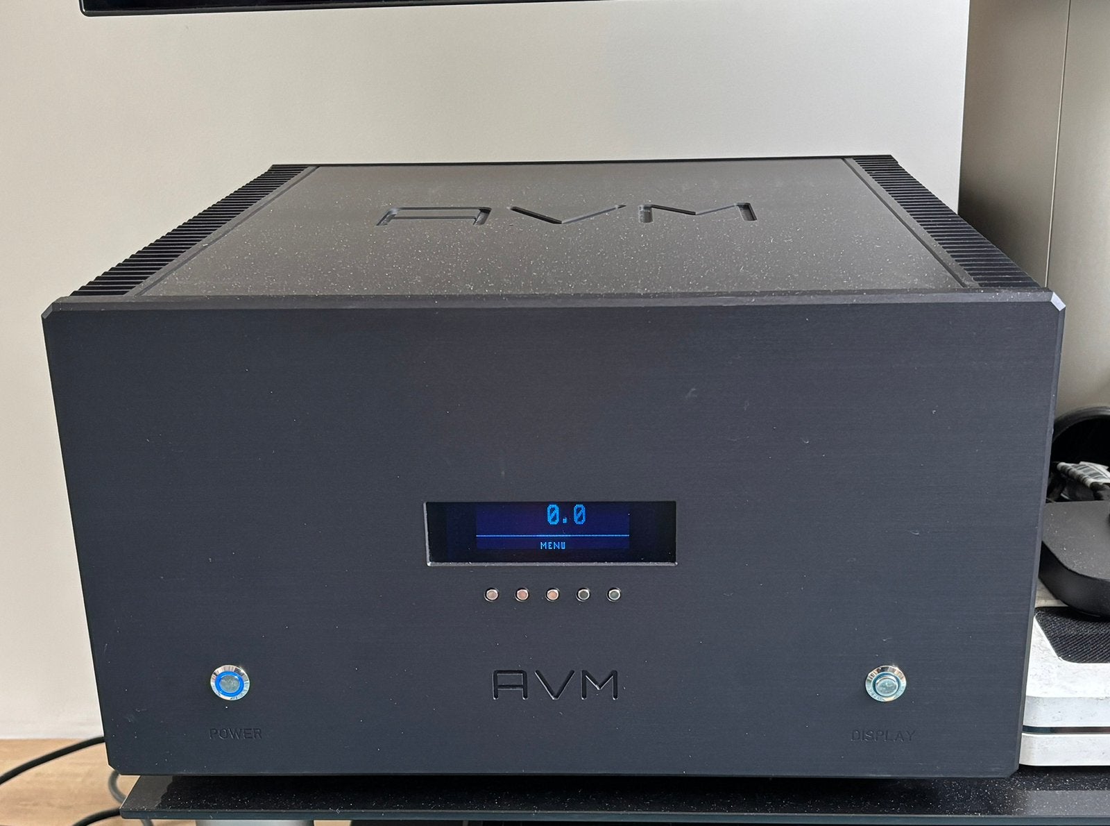 AVM Ovation SA 8.2 eindversterker met originele flightcase, Audio, Tv en Foto, Zo goed als nieuw, 120 watt of meer, Stereo, Ophalen