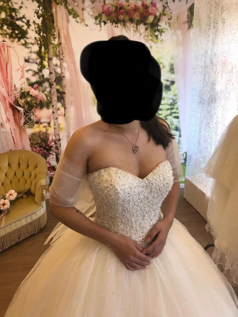 Morilee Trouwjurk UK 12 (EU 38/40) met hoepel en jasje, Ophalen, Zo goed als nieuw, Wit, Trouwjurk