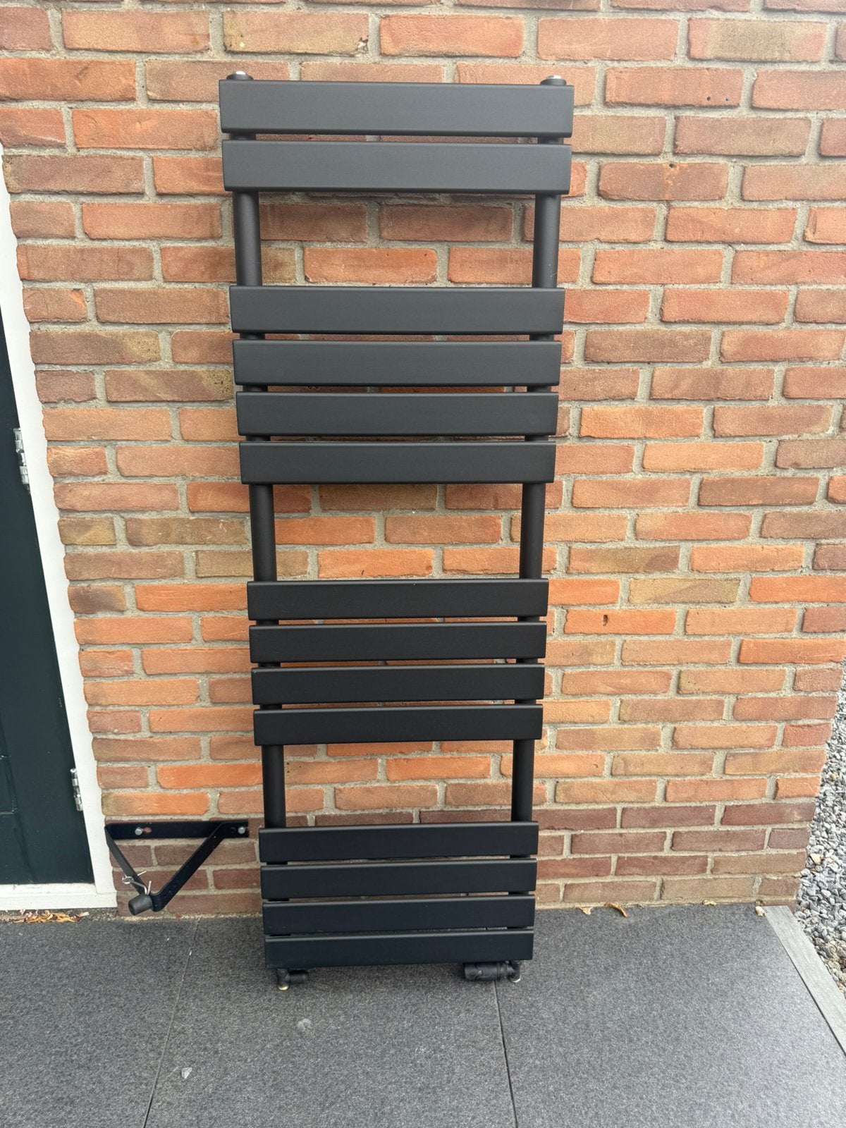 Zwarte designradiator, Ophalen, Radiator, Minder dan 60 cm, Zo goed als nieuw
