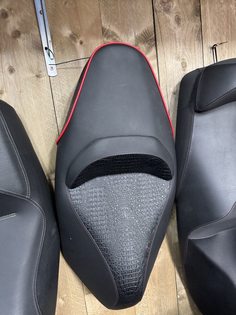 Piaggio MP3 300 Yourban custom zadel, Niet ingevuld, Niet ingevuld, Niet ingevuld