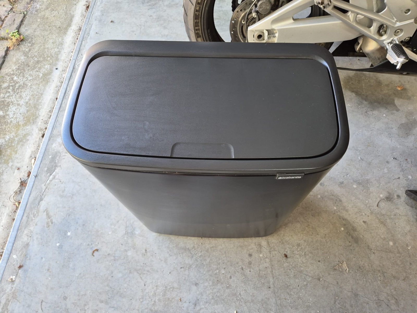 Brabantia bo touch bin prullenbak 60L - Mat zwart, Ophalen, 50 – 75, 40 liter of meer, Zo goed als nieuw