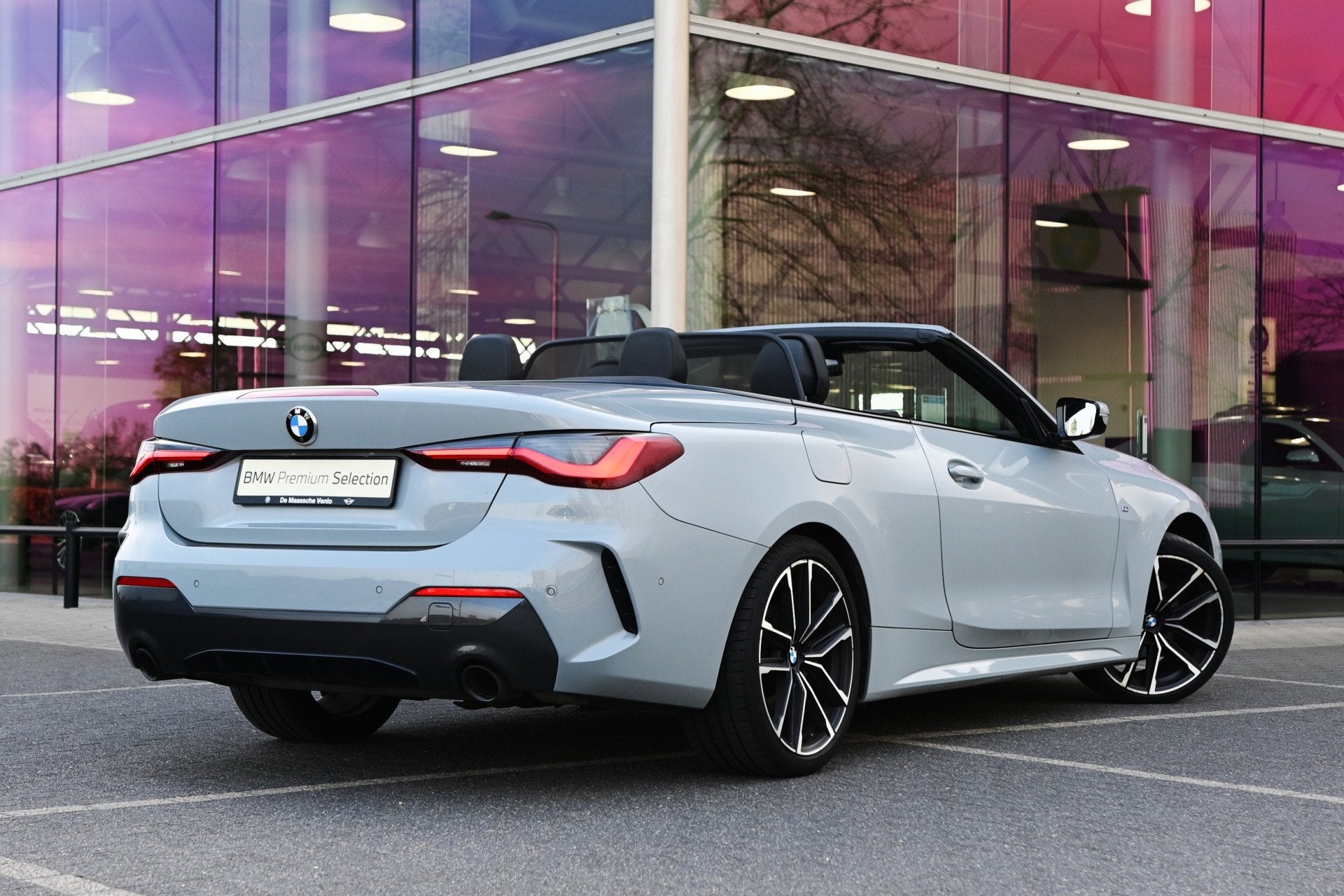 BMW 4 Serie Cabrio 420i High Executive M Sport Automaat / Ac, 1998 cc, Achterwielaandrijving, Gebruikt, Euro 6