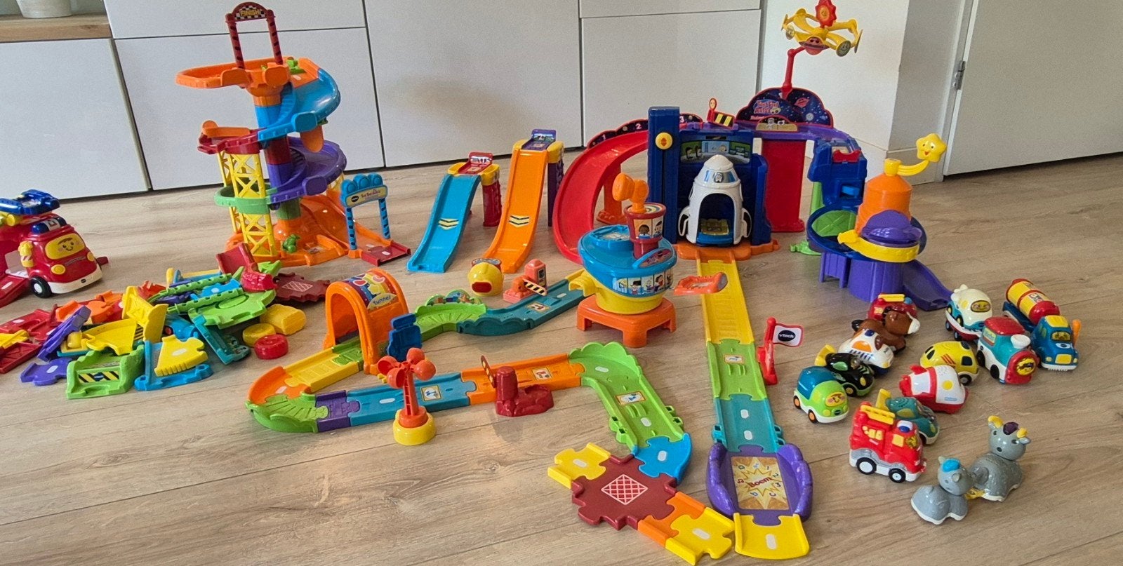 Grote VTech Toet Toet Auto's collectie met veel auto's, Ophalen, Gebruikt, 2 tot 4 jaar
