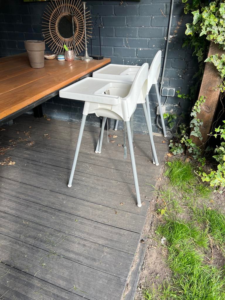 2x IKEA kinderstoel met eetblad, Kinderen en Baby's, Kinderstoelen, Ophalen of Verzenden, Gebruikt, Overige typen, Afneembaar eetblad