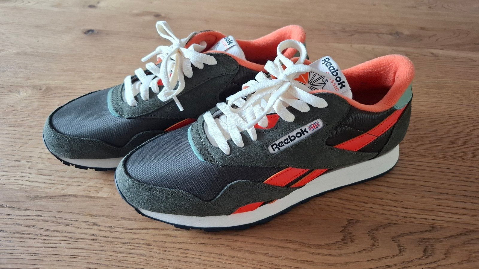 Reebok Classic Sneakers - Zo goed als nieuw, Kleding | Heren, Schoenen, Overige kleuren, Ophalen of Verzenden, Reebok, Sneakers of Gympen