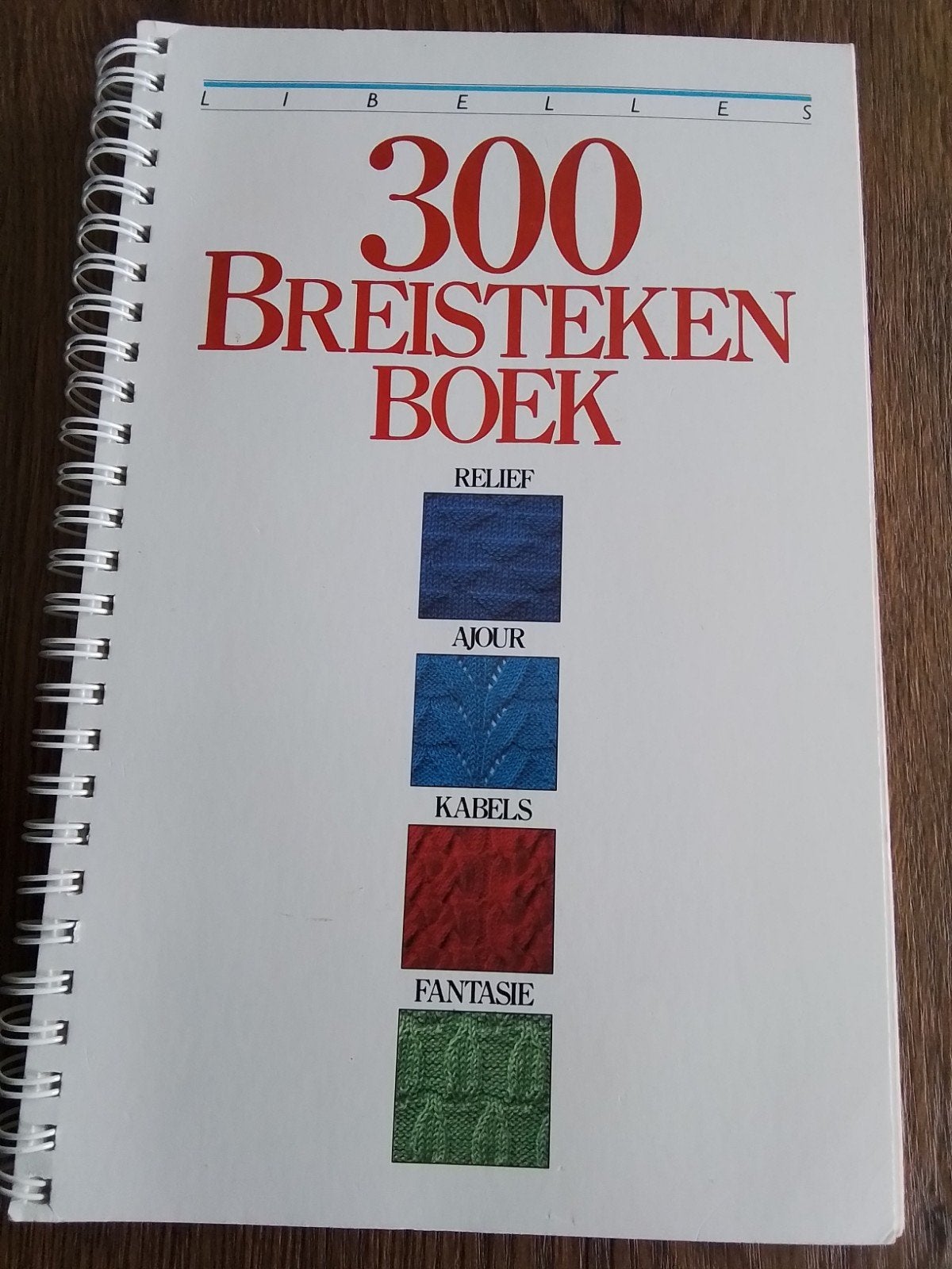 300 breisteken, Ophalen of Verzenden, Zo goed als nieuw, Patroon of Boek