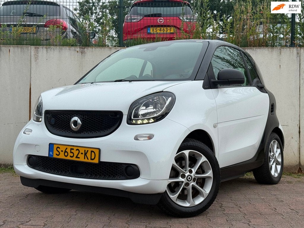 Smart Fortwo EQ Comfort 18 kWh/PANO/ZUINIG EN GOEDKOOP RIJDE, Auto's, Smart, Automaat, Stoelverwarming, 82 pk, Zwart