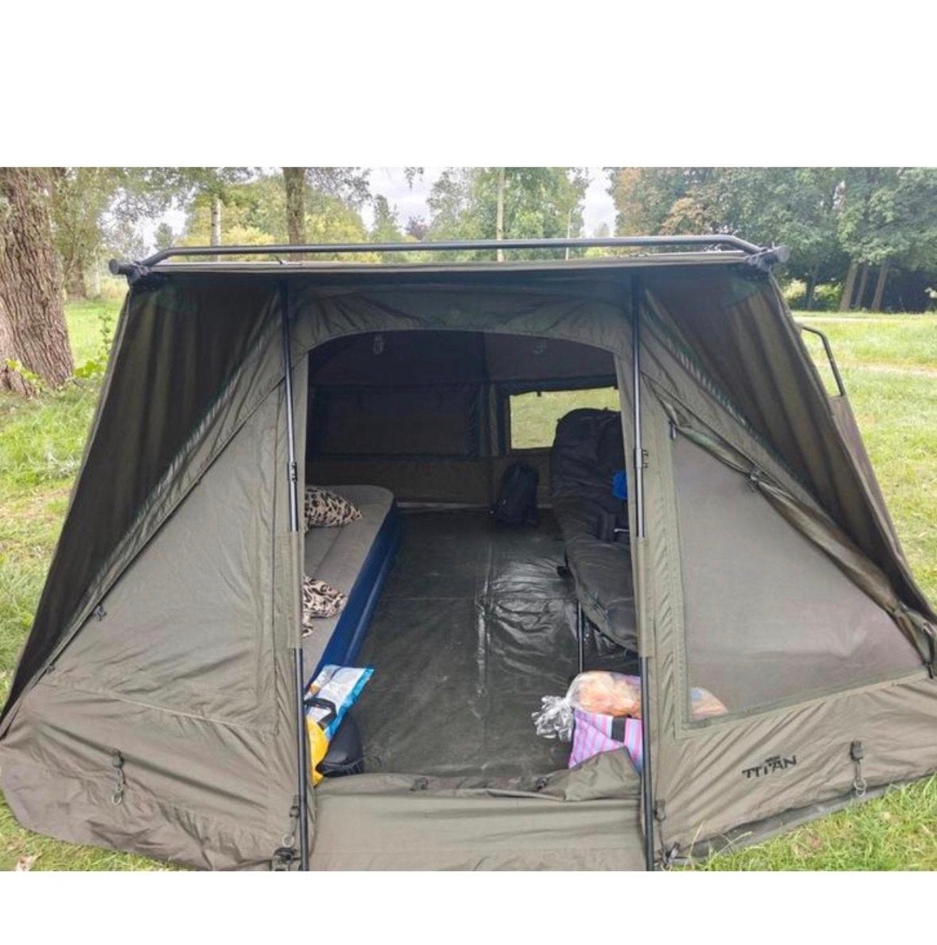 Ruime Nash Titan T2 mk2 tent - Ideaal voor karpervissen, Ophalen of Verzenden, Gebruikt