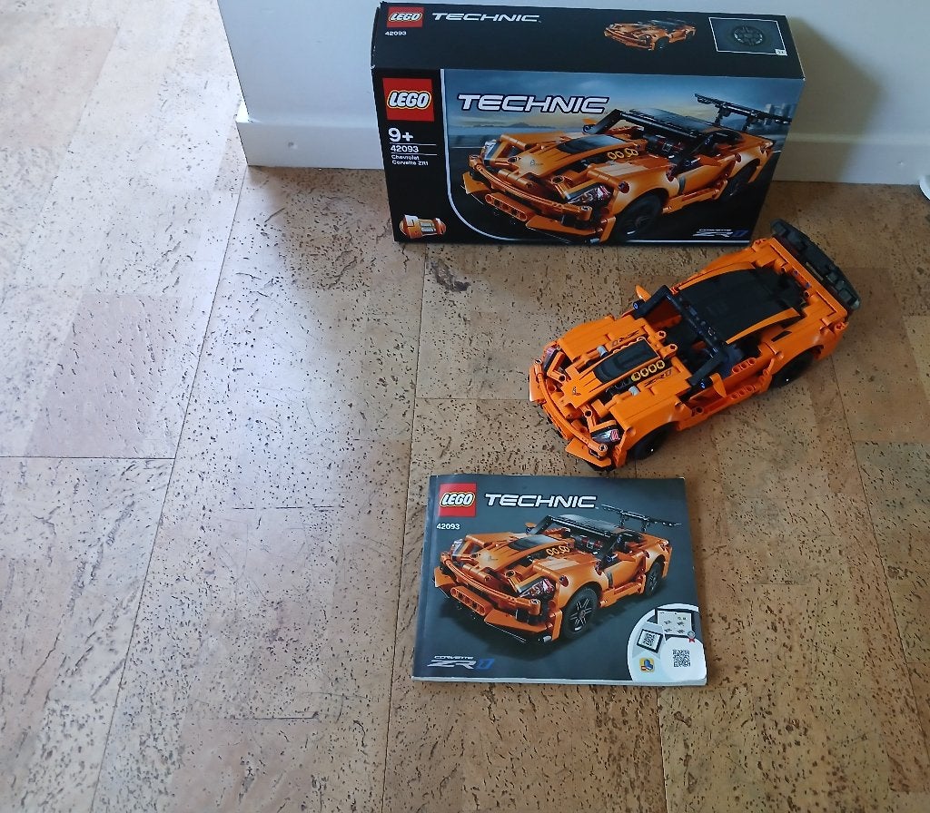 Lego 42093 Technic Chevrolet Corvette ZR1 boekje doos ZGAN, Lego, Compleet, Ophalen of Verzenden, Zo goed als nieuw