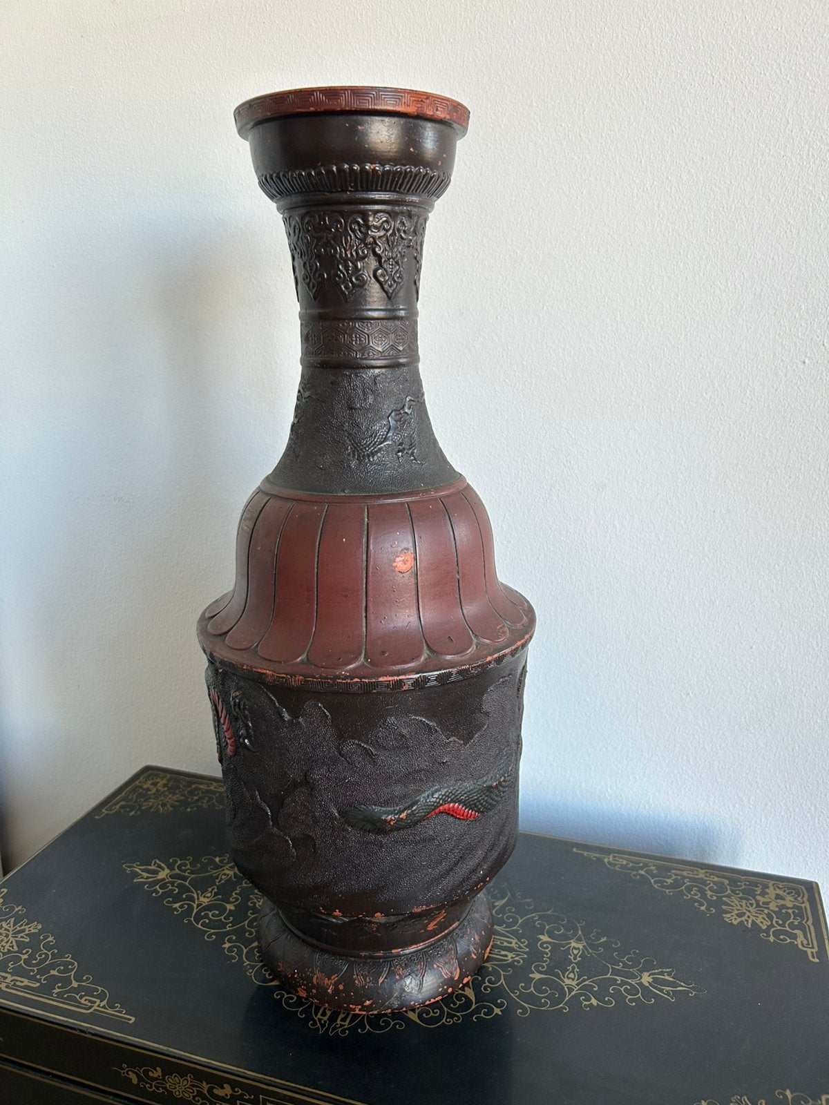 Unieke antieke Chinese cinnabar drakenvaas, Ophalen
