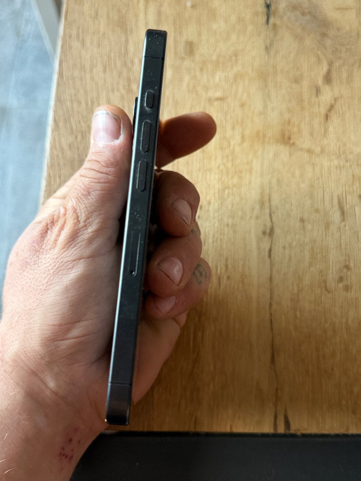 Foto 7 van Apple iPhone 15 Pro - Zo goed als nieuw