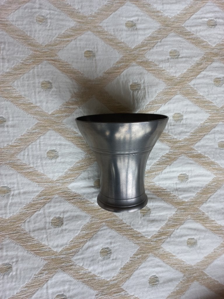 Vaas of beker van Tin, Antiek en Kunst, Antiek | Tin, Ophalen of Verzenden