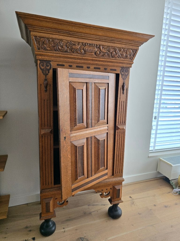Antieke één-deurs (kussen) kast |Renaissance stijl, Antiek en Kunst, Antiek | Meubels | Kasten, Ophalen
