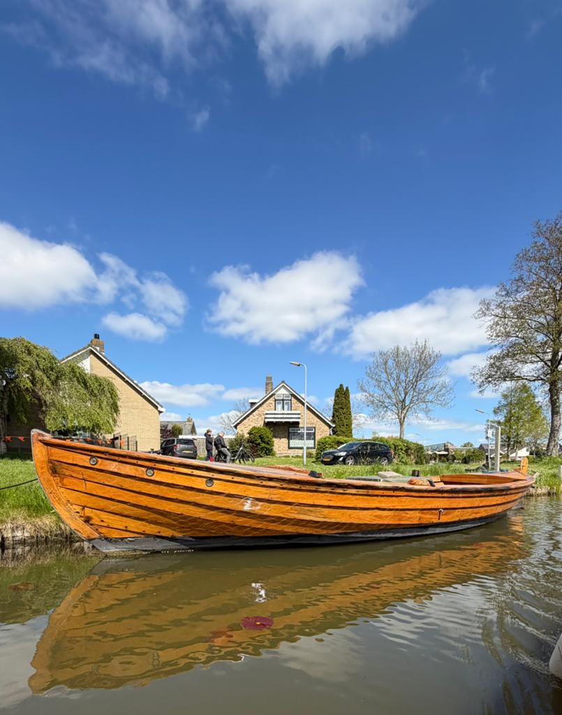Houten sloep met werk, Ophalen, Binnenboordmotor, Diesel, Hout