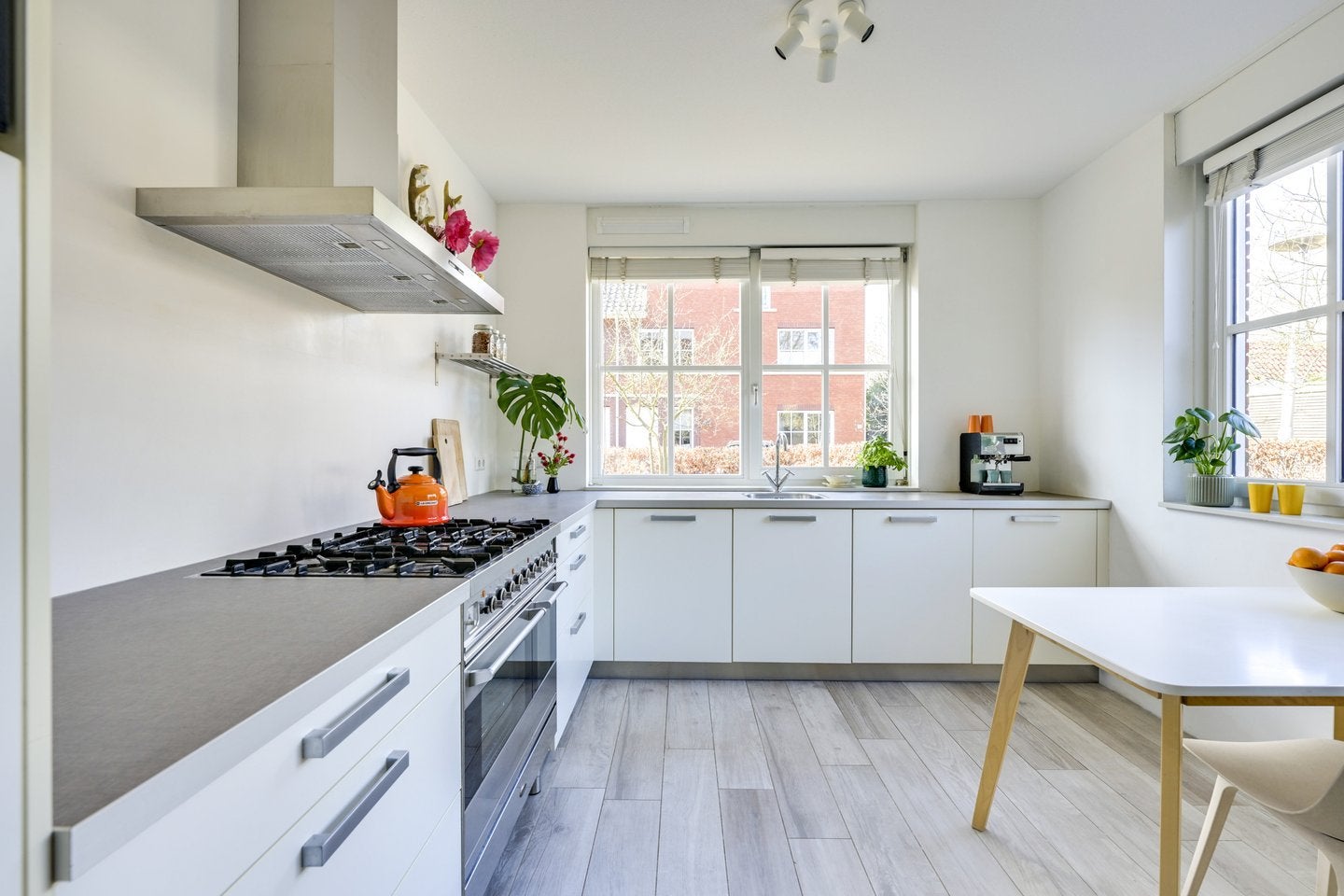 Hoekkeuken met apparatuur, Ophalen, Gebruikt, Wit, Hoekkeuken