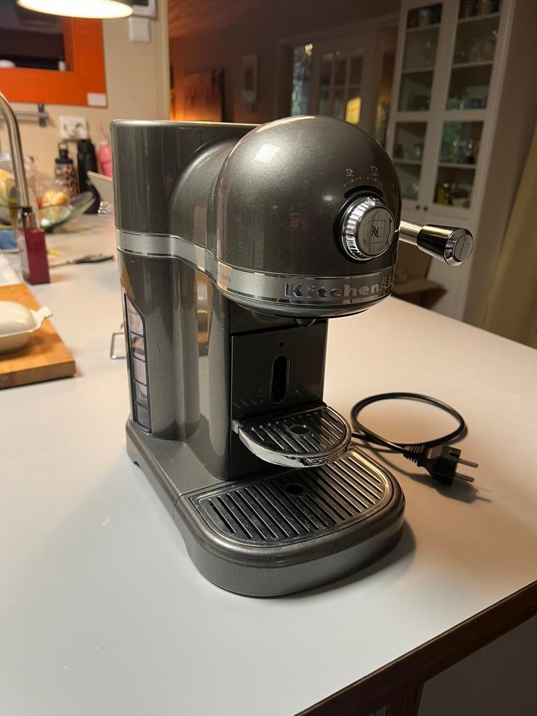 KitchenAid Artisan Nespresso koffiemachine – antraciet, Witgoed en Apparatuur, Koffiezetapparaten, Gebruikt, Koffiemachine, Ophalen of Verzenden