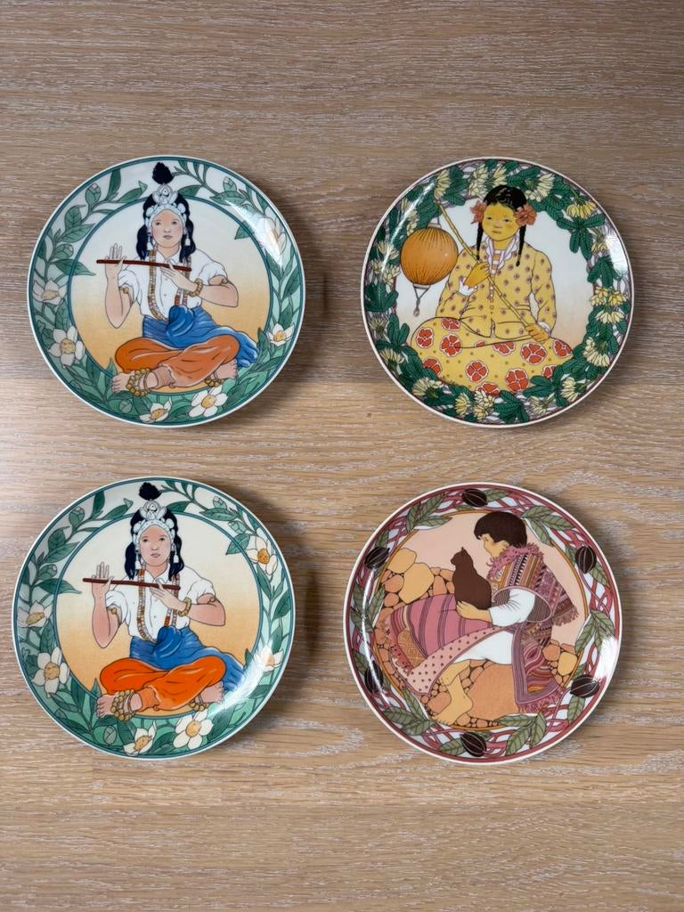 4 Bordjes ‘Kinderen van de Wereld’ (villeroy & Boch), Ophalen