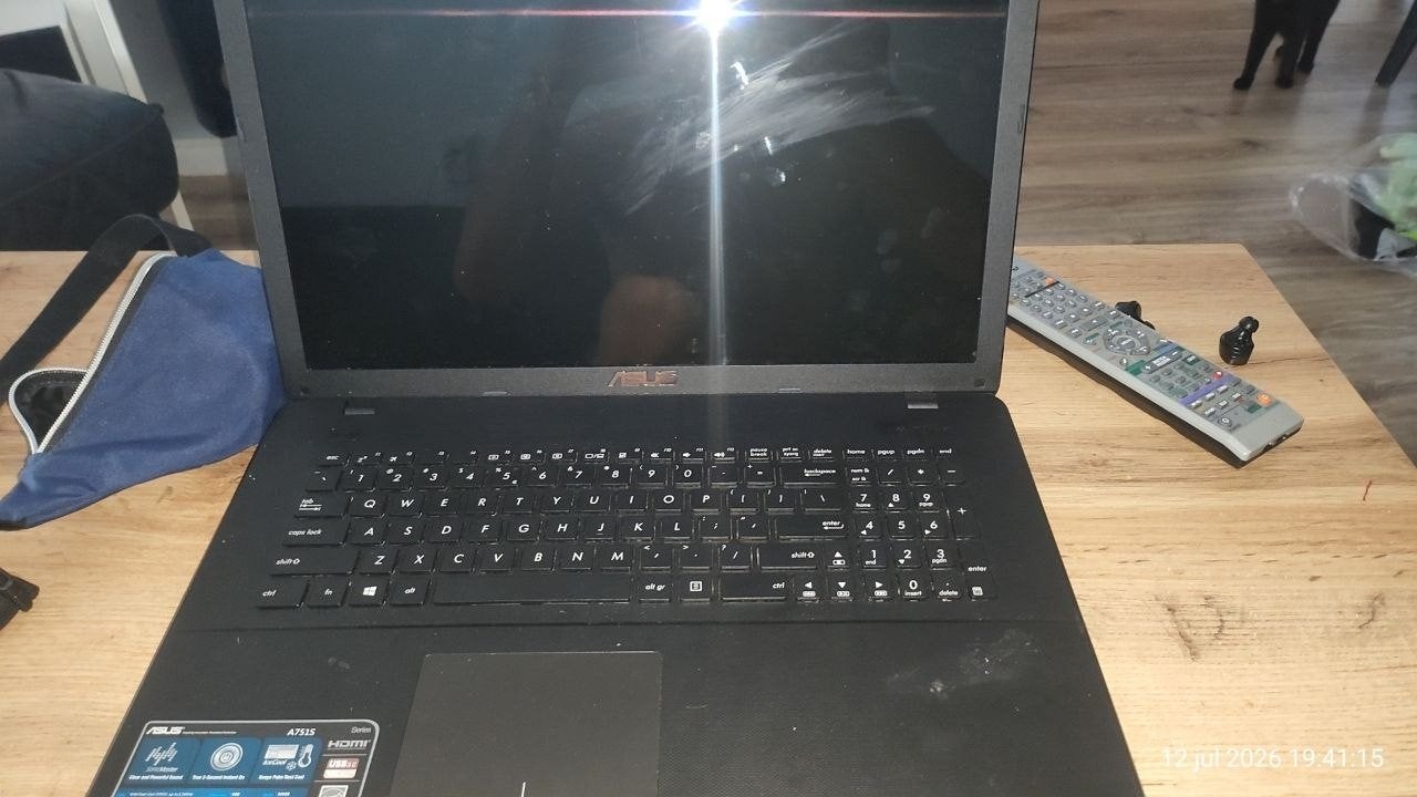 ASUS A751S Laptop - Goed werkend, zonder oplader, Computers en Software, Ophalen, Gebruikt, HDD, 2 tot 3 Ghz
