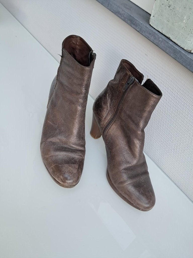 Schoenen laarsjes Carmens Kleur : Brons Maat 39, Overige kleuren, Lage of Enkellaarzen, Ophalen of Verzenden, Carmens