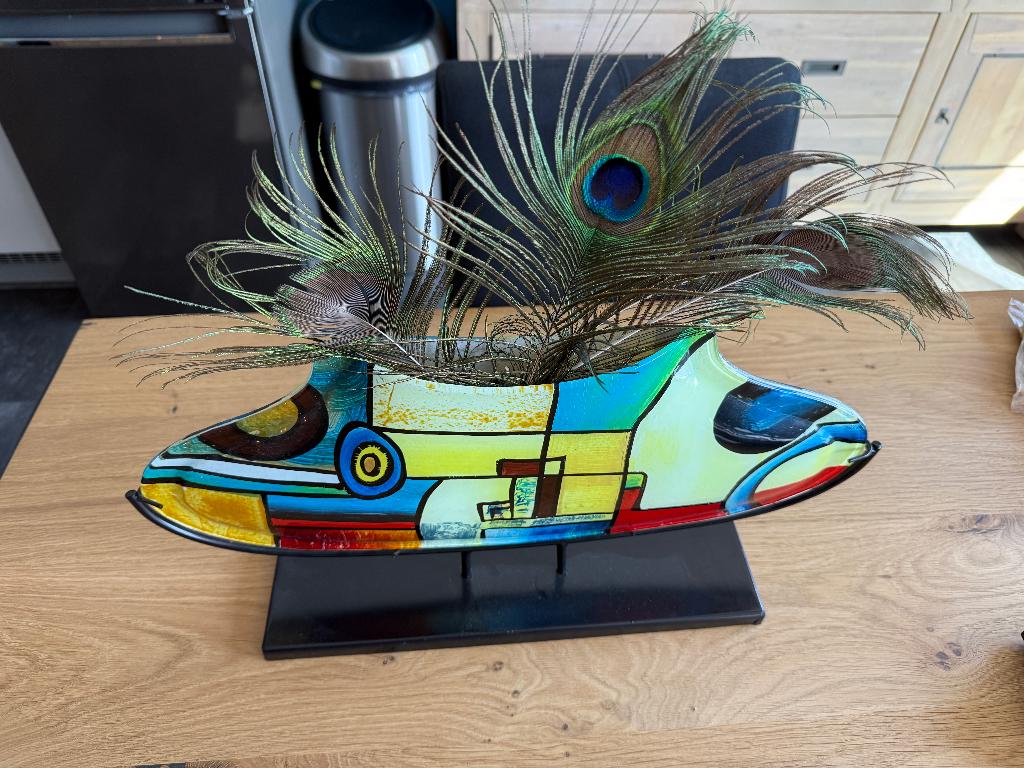 Mooie brede decoratieve vaas met pauwenveren, Huis en Inrichting, Woonaccessoires | Vazen, Ophalen, Overige kleuren, Minder dan 50 cm
