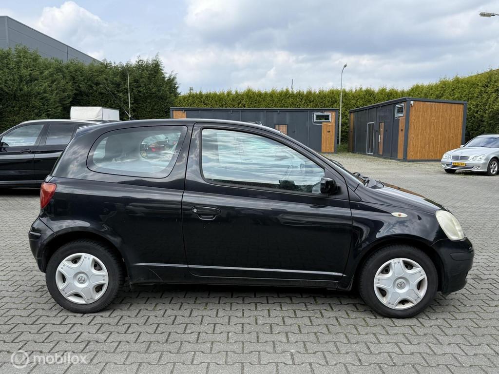 Toyota Yaris 1.3 VVT-i S-Line Airco|Trekhaak|, Auto's, Toyota, Voorwielaandrijving, 1299 cc, Gebruikt, 31 €/maand