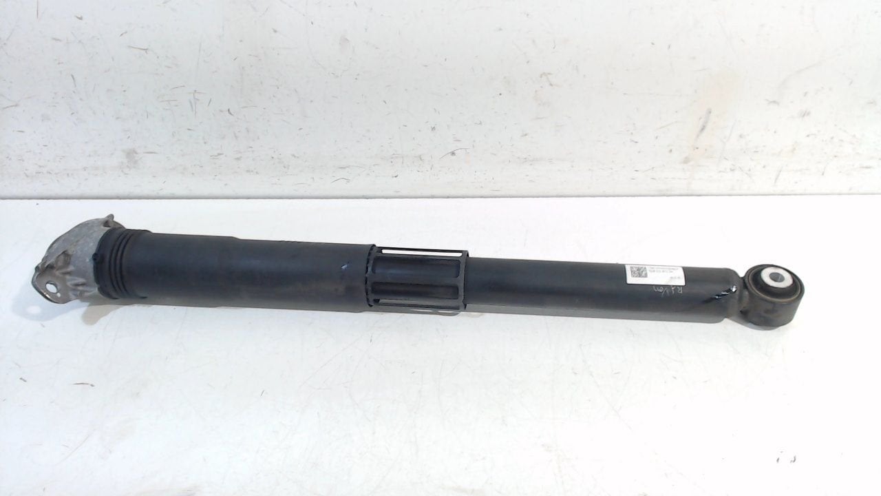 Schokbreker rechts achter Volkswagen Golf, Onderdelen@venauto.nl, Van der Ven Autorecycling B.V., Gebruikt, Ettenseweg 76, 4706 PB Roosendaal, The Netherlands
