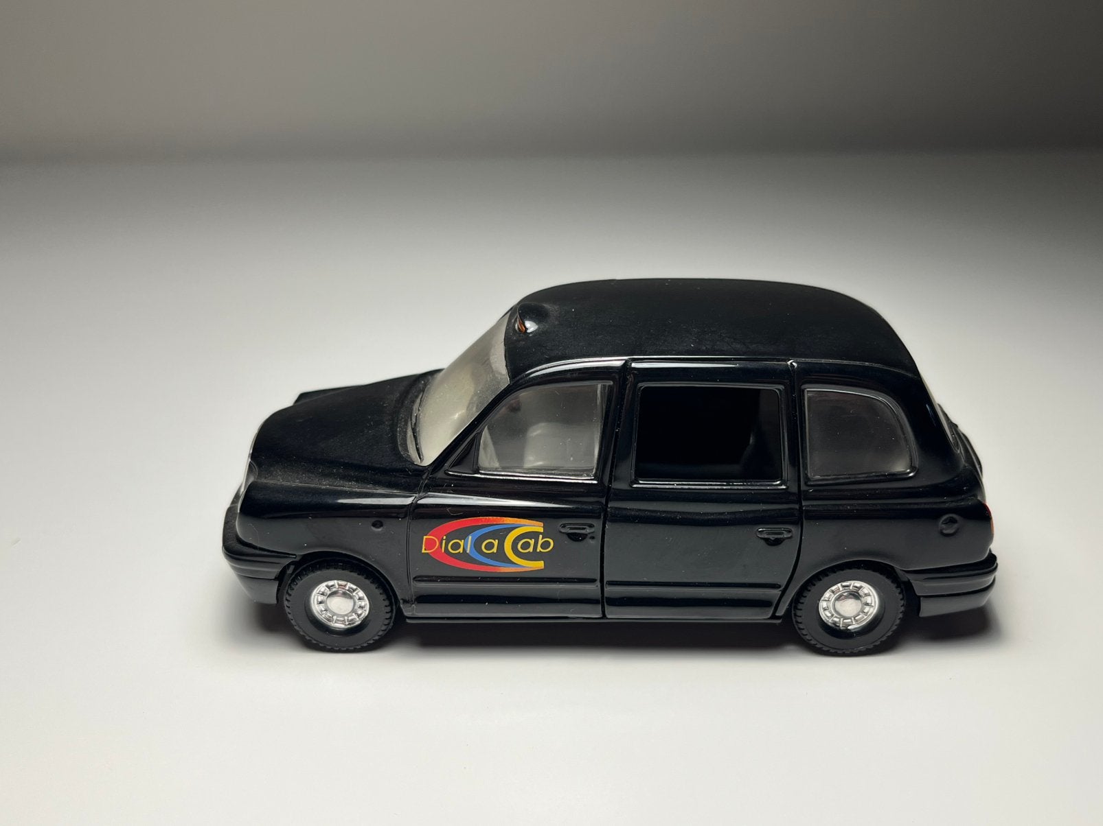 Corgi Toys - TX1 Taxi - Schaal 1:32, Hobby en Vrije tijd, Ophalen of Verzenden, Zo goed als nieuw, Auto, Corgi