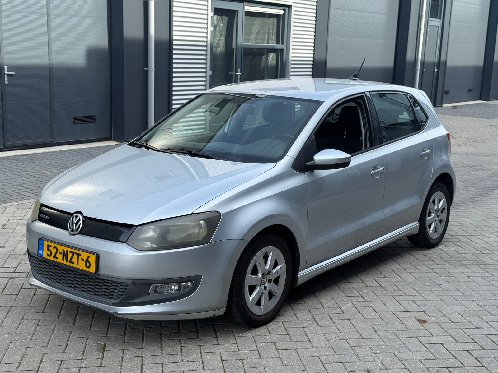 Volkswagen Polo 1.2 TDI 55KW BM 2011 Grijs, Auto's, Voorwielaandrijving, 74 pk, 1199 cc, 96 €/maand