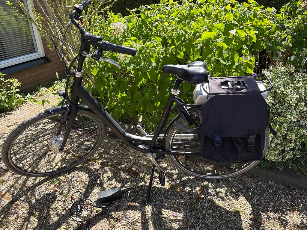 Batavus E-bike met fietstassen en oplader, Ophalen, Gebruikt, Batavus, 51 tot 55 cm